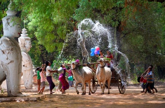 Myanmar Thingyan Festival