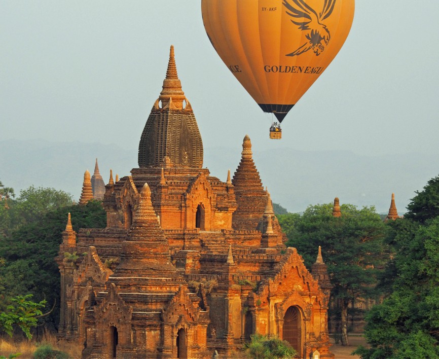 balloon eagle bagan