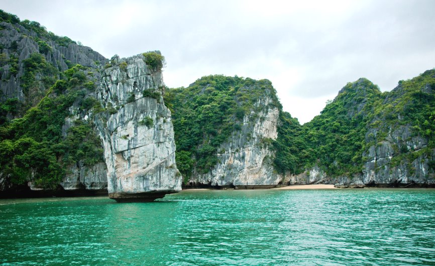halong island