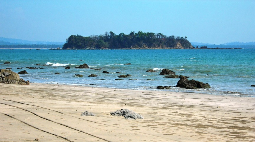 ngwe saung beach