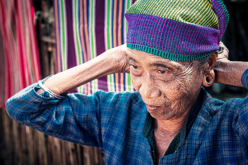 rakhine woman