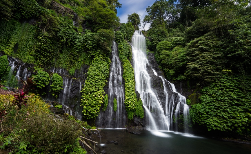 sekumpul waterfalls