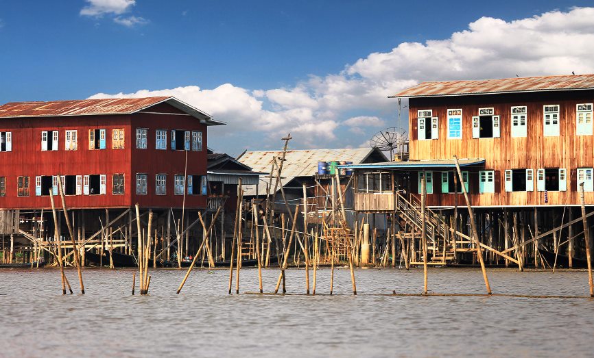 stilt village inle